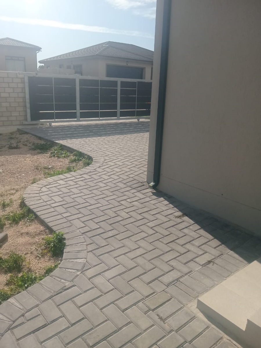 3 Bedroom Property for Sale in Fountains Estate Eastern Cape